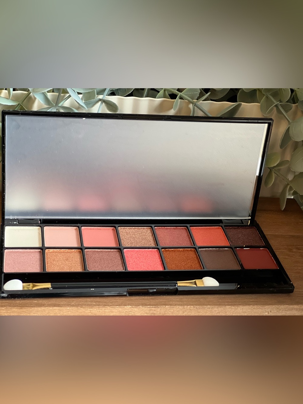 Warm Neutral Eyeshadow Palette - Peach & Copper Shades